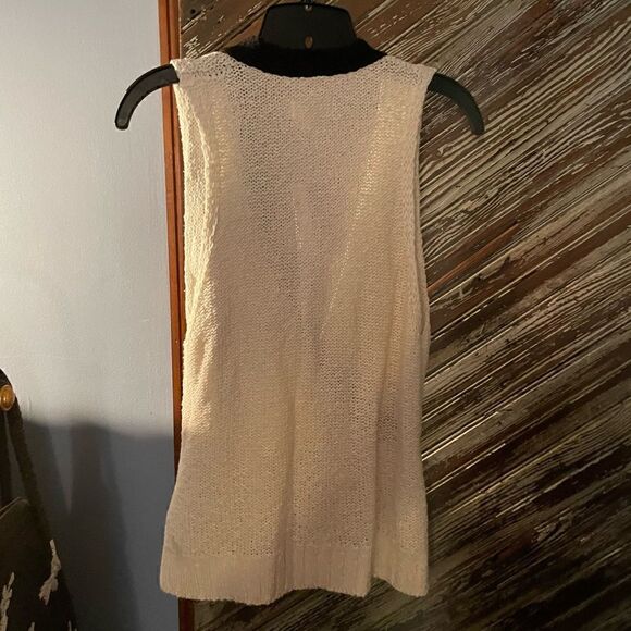 Maeve 2 piece set. Faux wrap tank and matching shrug NWT - Picture 4 of 7